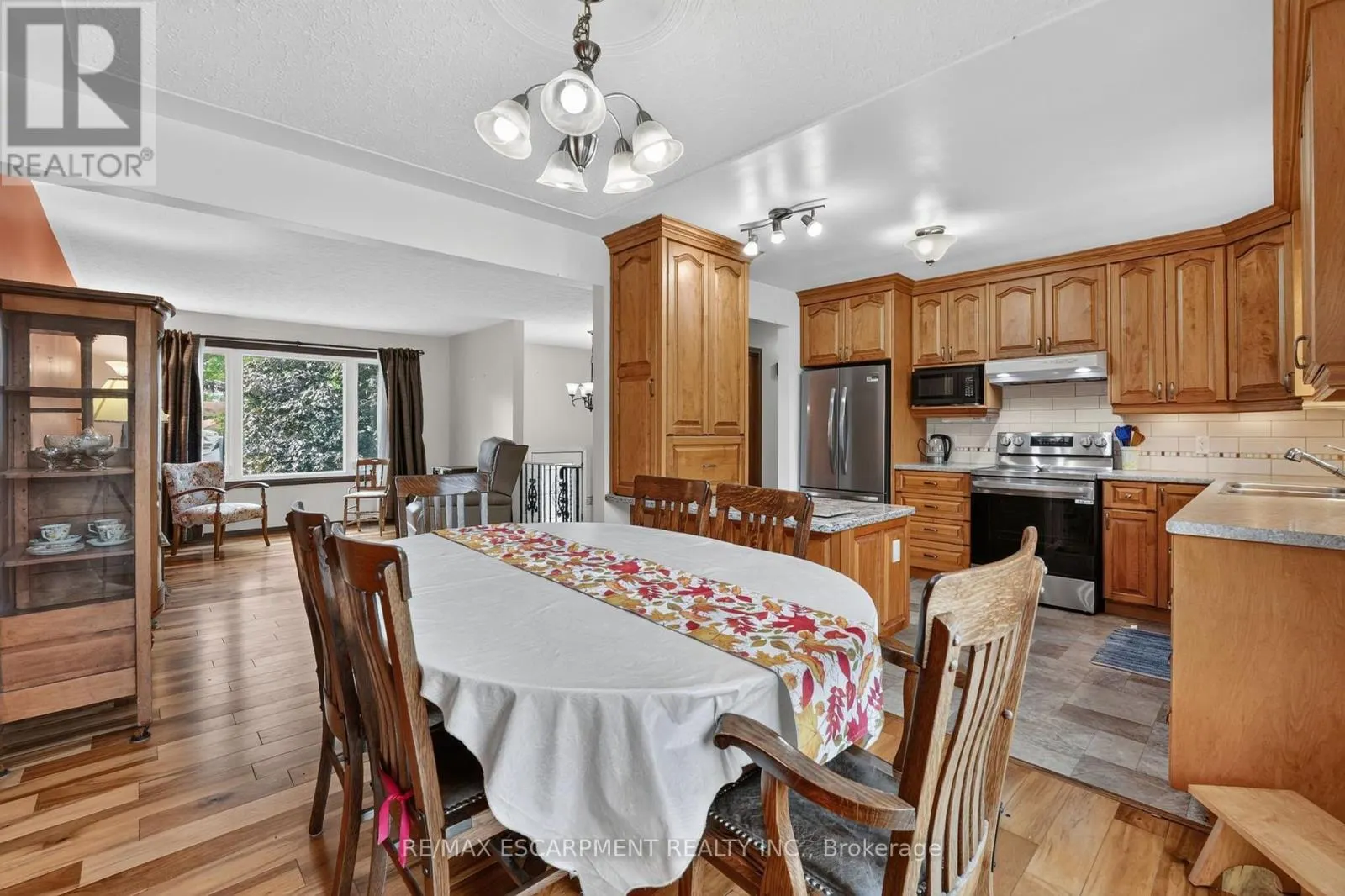 5 BROOKS CIRCLE