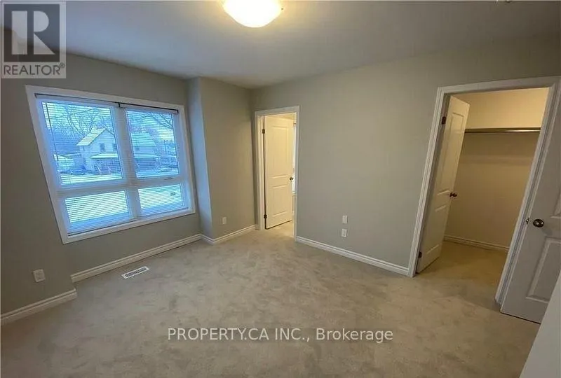 154 BROADWAY LANE