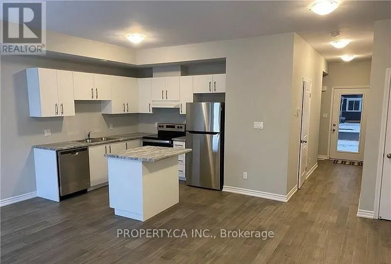 154 BROADWAY LANE