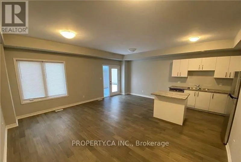 154 BROADWAY LANE