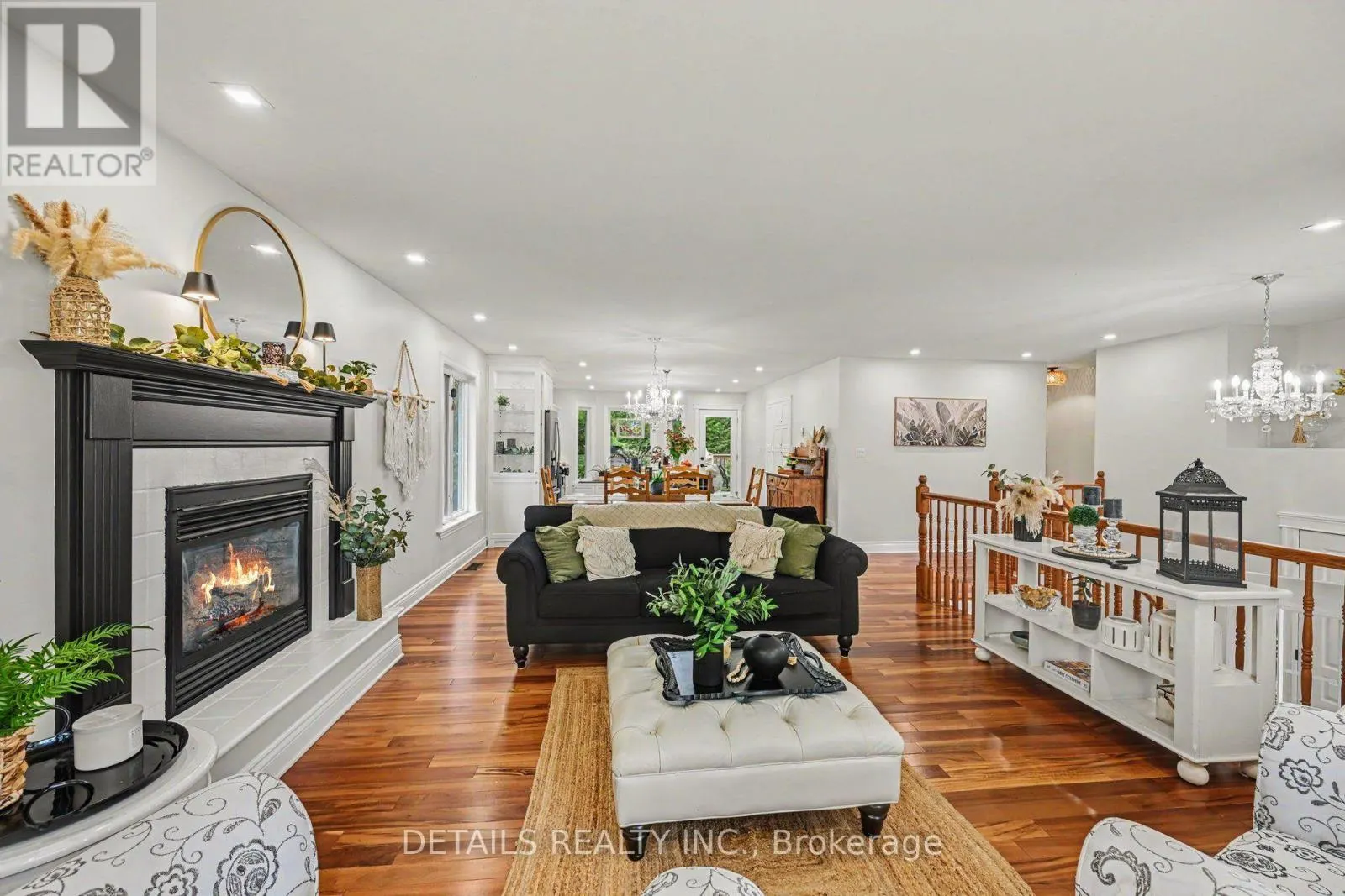 8 FRANCIS STREET