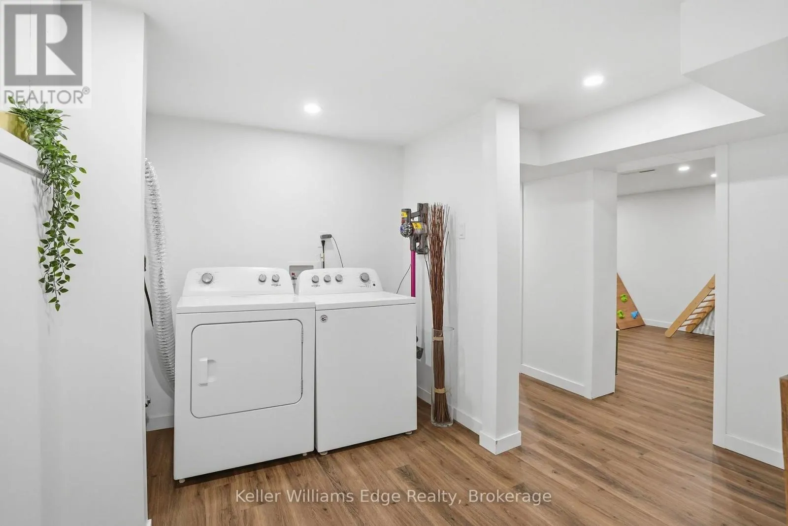 131 WEST 34TH STREET