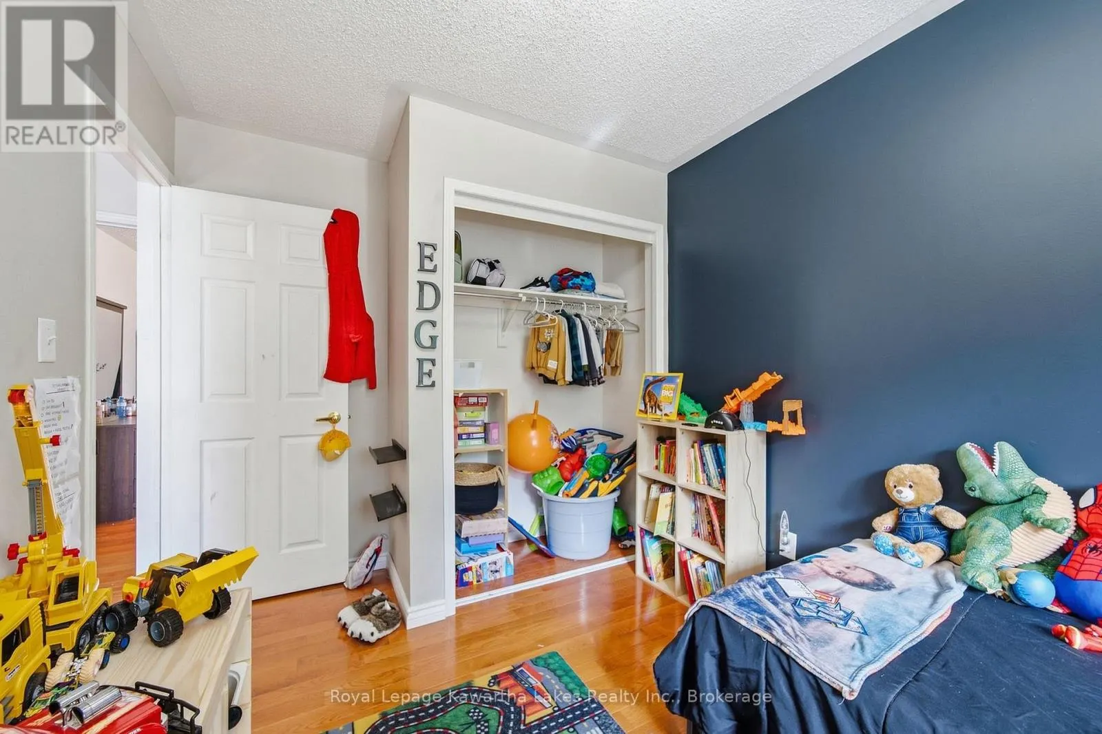 1220 WILDLARK DRIVE