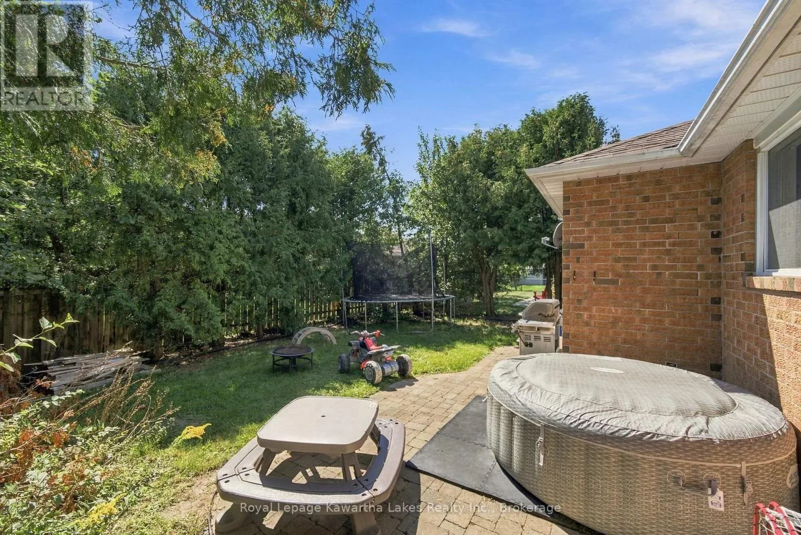 1220 WILDLARK DRIVE