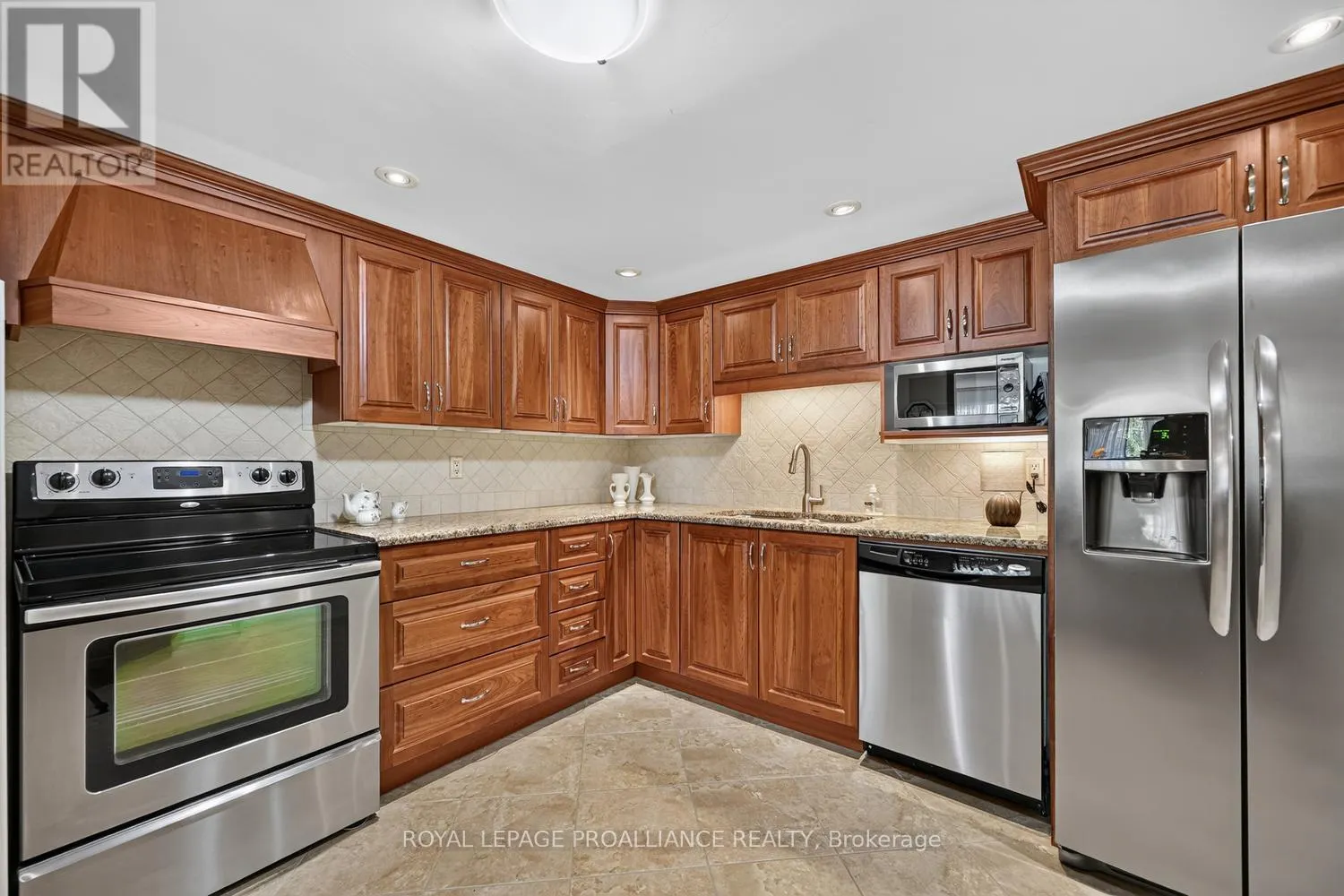 506 - 55 WATER STREET