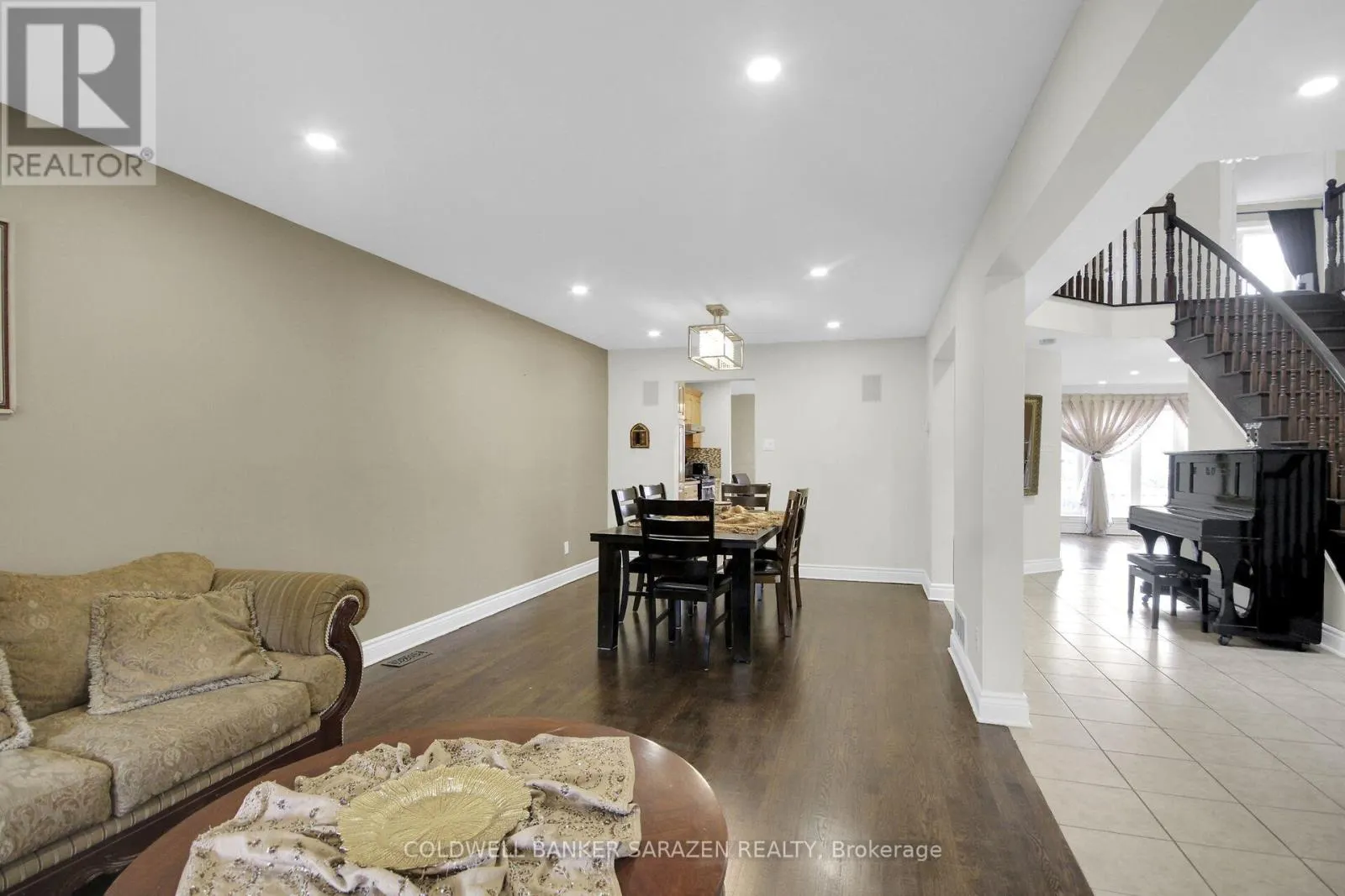 185 TWYFORD STREET