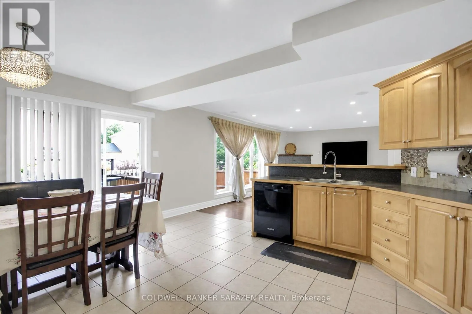 185 TWYFORD STREET