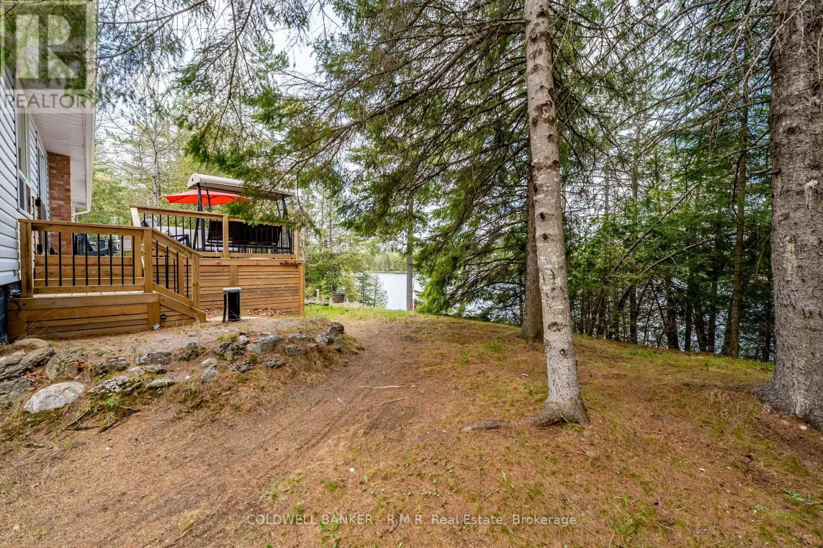 63 LITTLE SILVER LAKE WAY