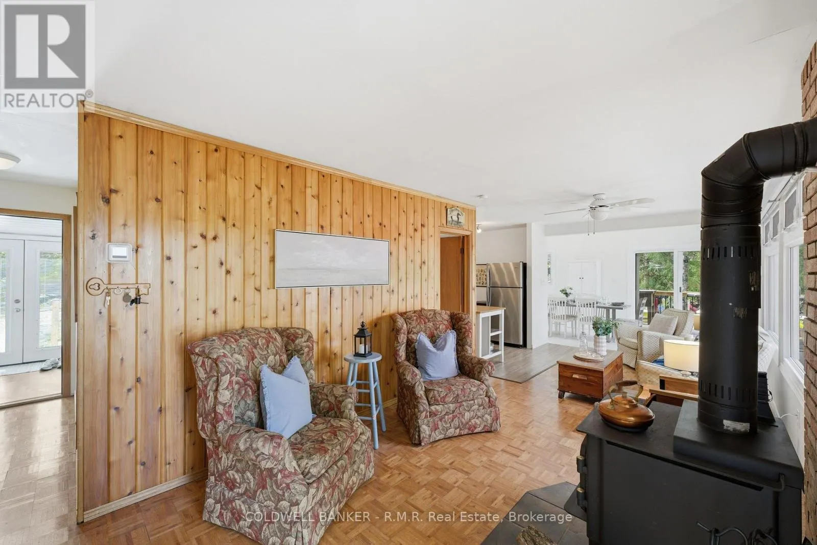 63 LITTLE SILVER LAKE WAY