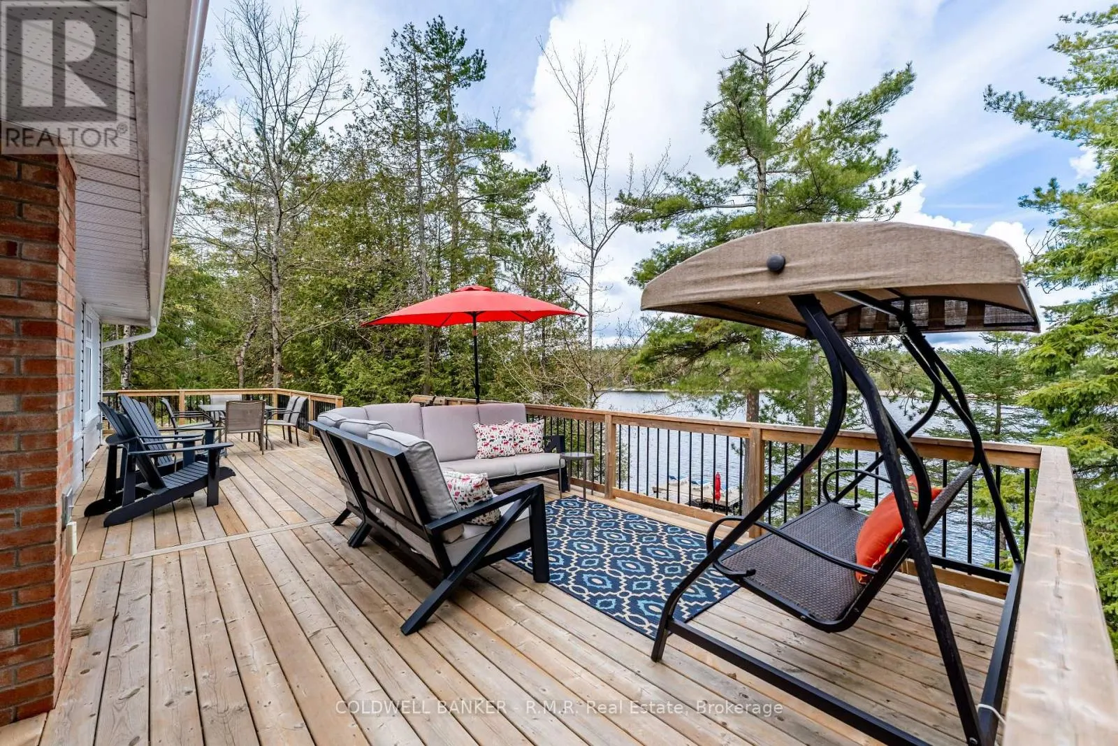 63 LITTLE SILVER LAKE WAY