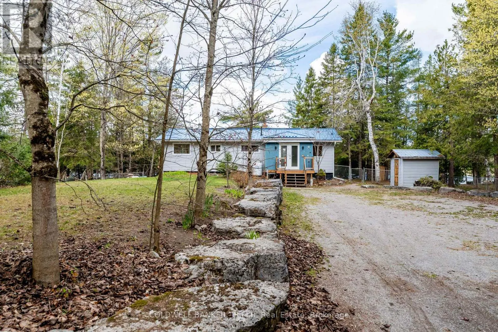 63 LITTLE SILVER LAKE WAY