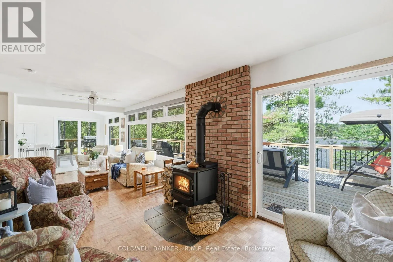63 LITTLE SILVER LAKE WAY