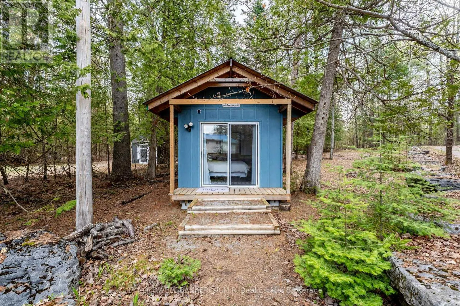 63 LITTLE SILVER LAKE WAY