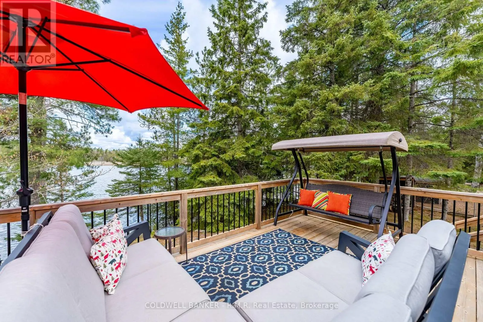 63 LITTLE SILVER LAKE WAY