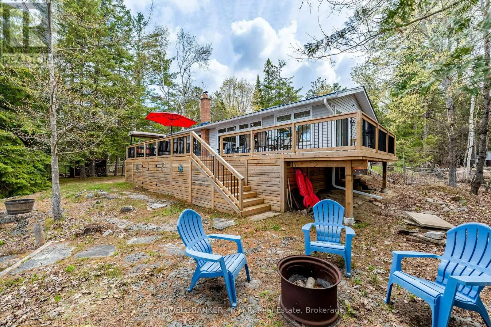 63 LITTLE SILVER LAKE WAY