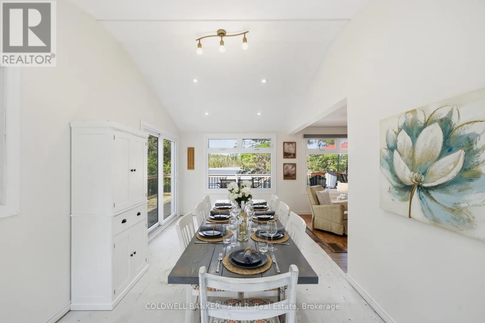 63 LITTLE SILVER LAKE WAY
