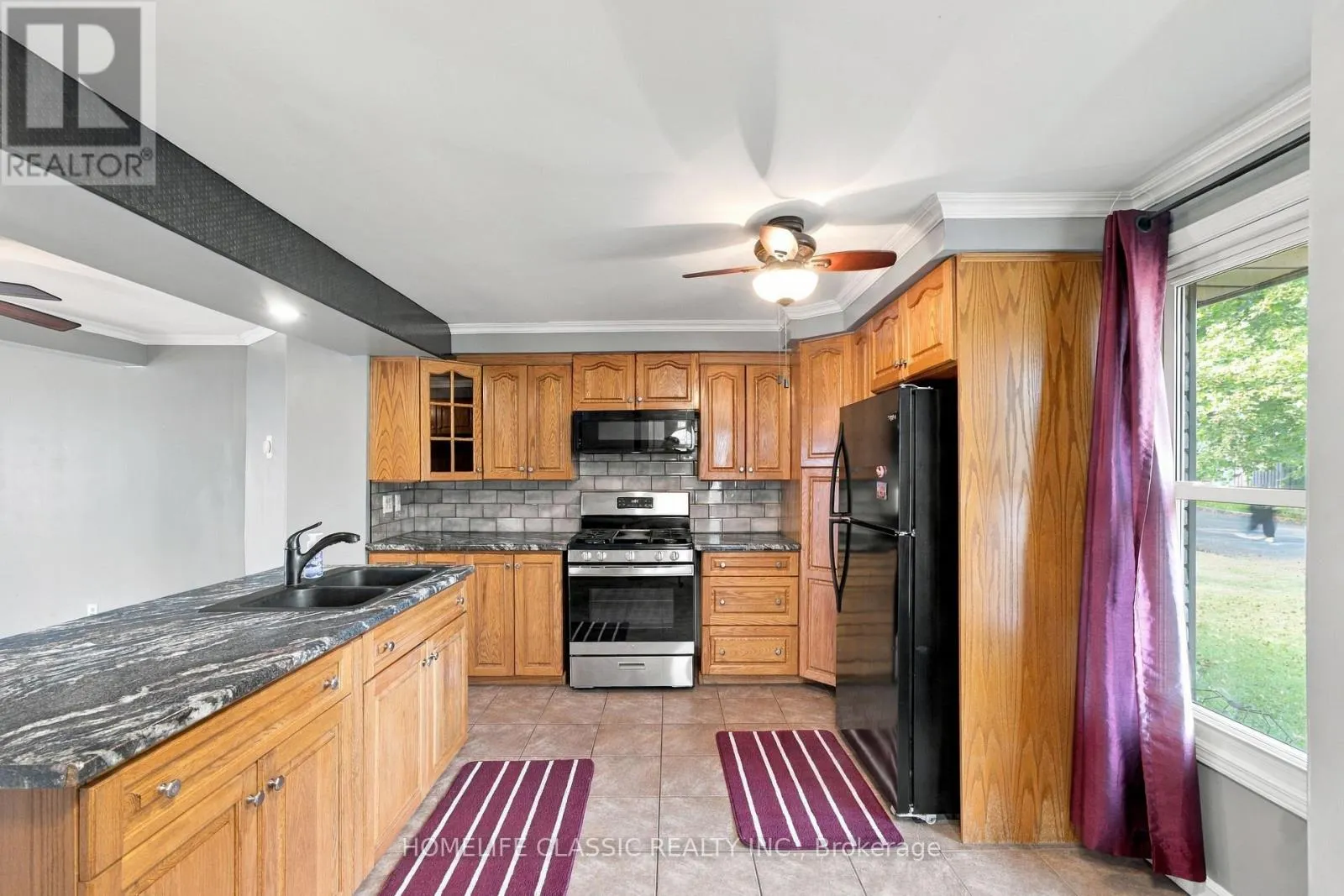 22 FROBISHER COURT