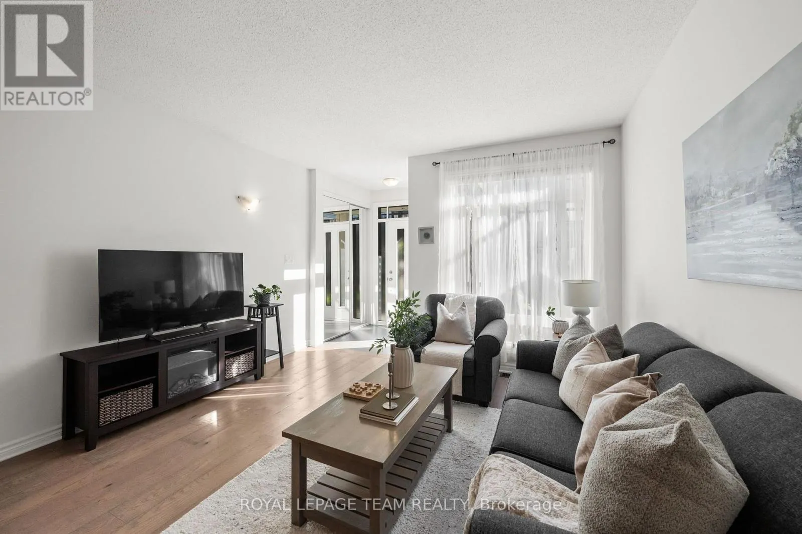 212 PEMBINA PRIVATE
