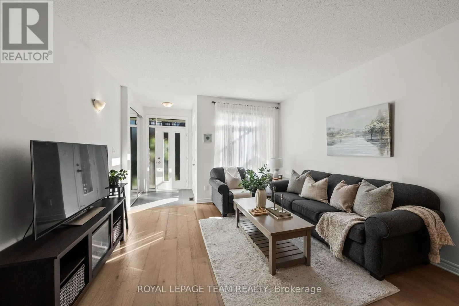 212 PEMBINA PRIVATE