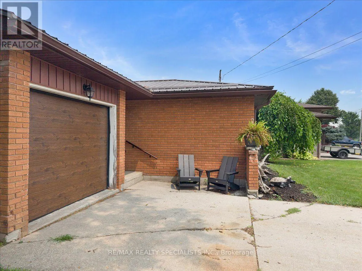 12 WARDELL CRESCENT