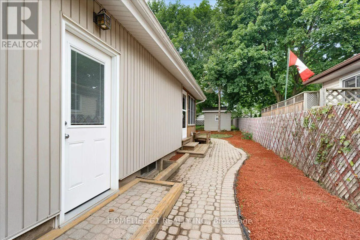 19 MILTON AVENUE W
