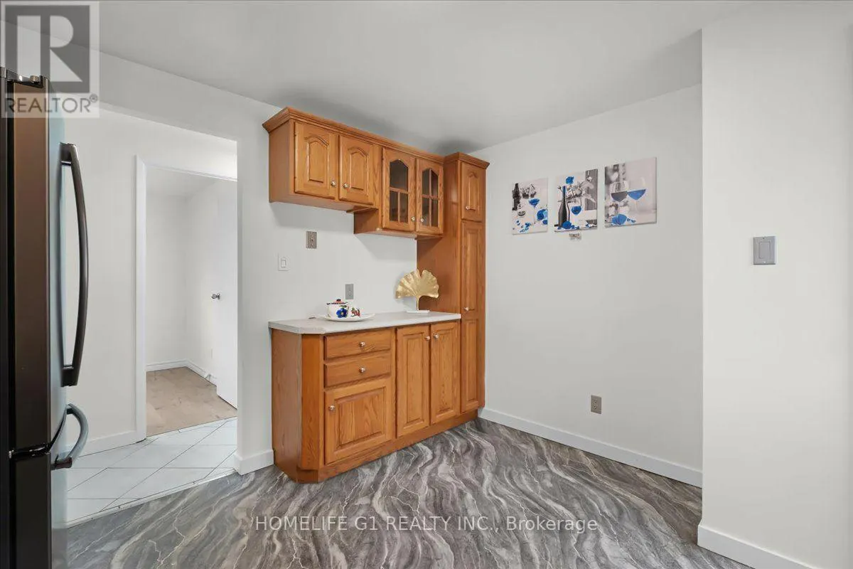 19 MILTON AVENUE W