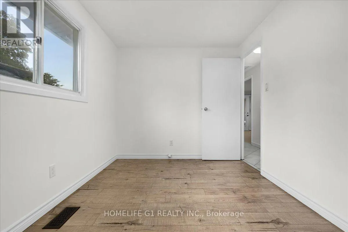 19 MILTON AVENUE W