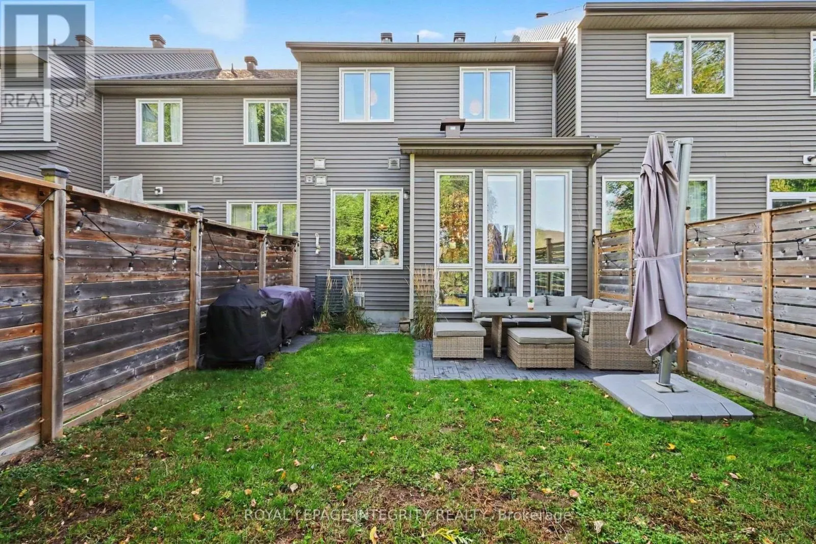 286 FERGUS CRESCENT