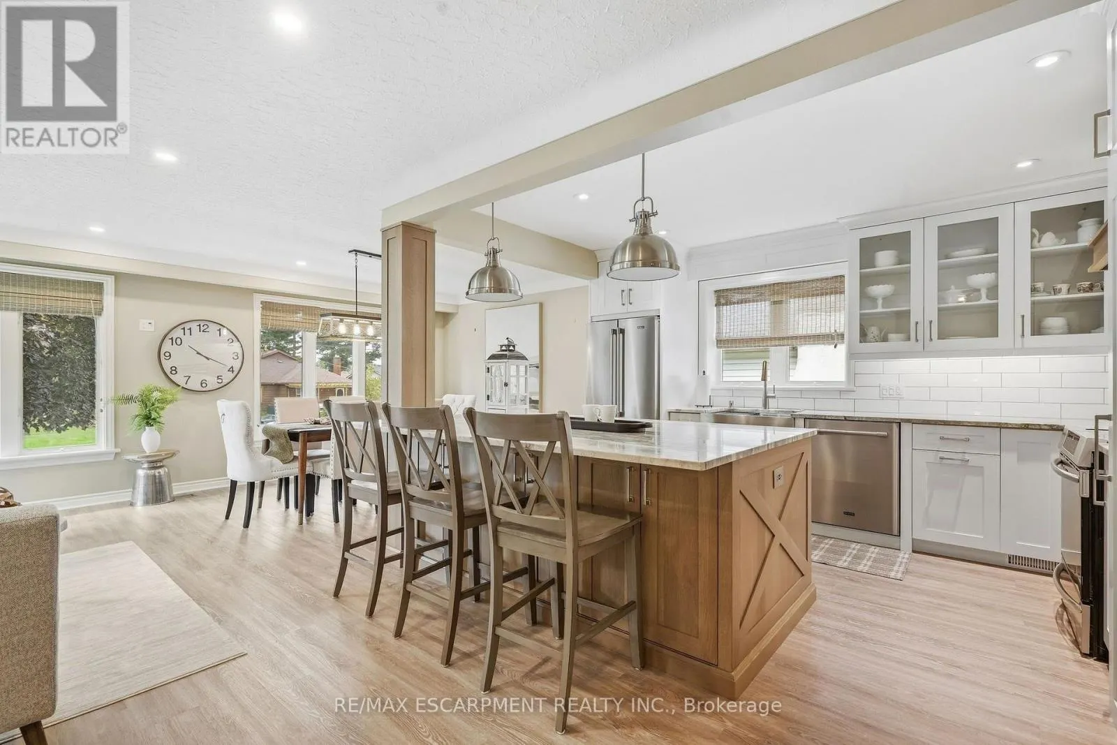 39 ROSEMOUNT AVENUE