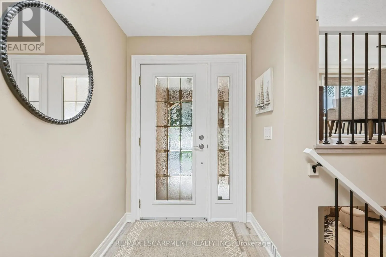 39 ROSEMOUNT AVENUE