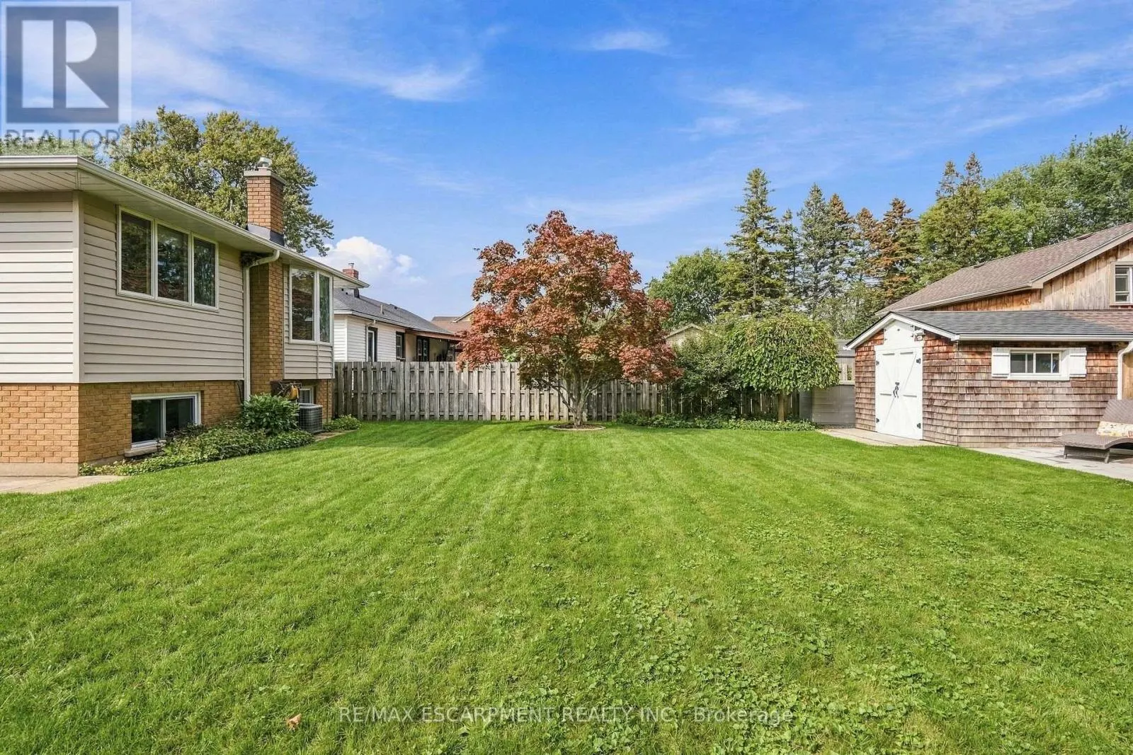 39 ROSEMOUNT AVENUE