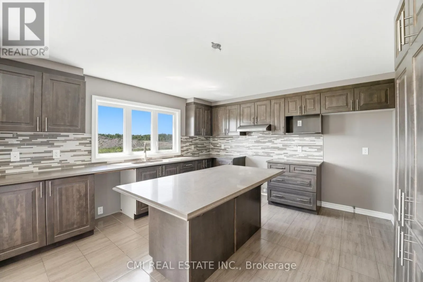 325 SWEETCLOVER WAY