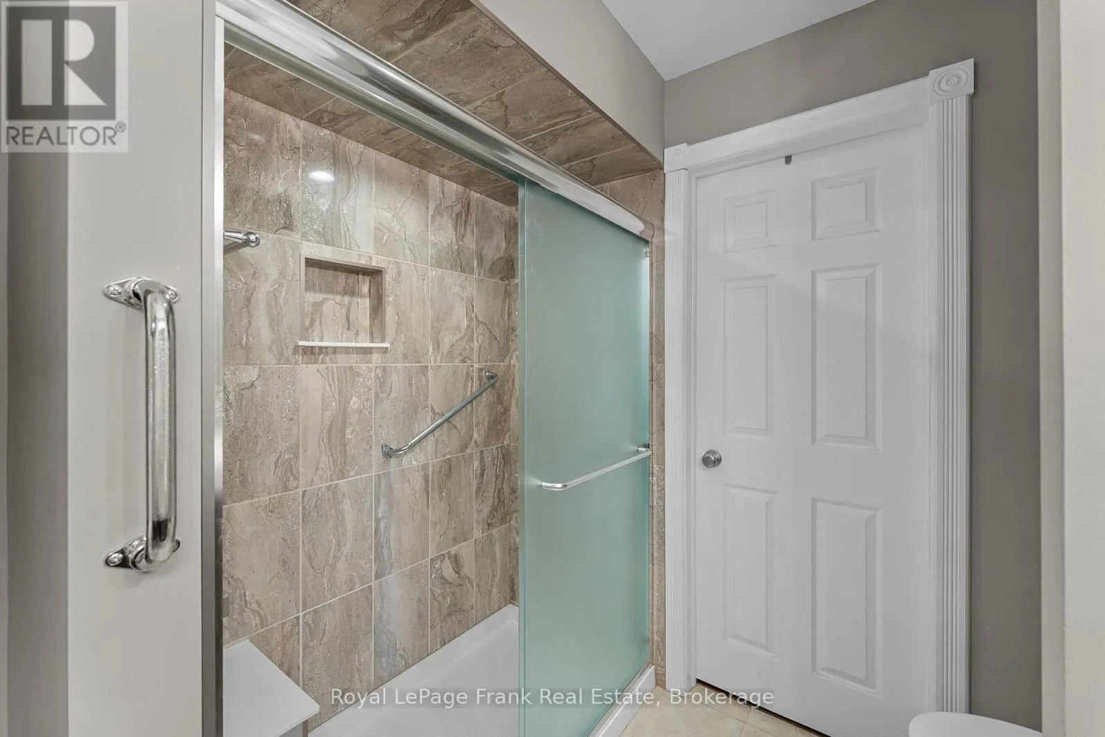 403 - 1 SHERWOOD STREET #403