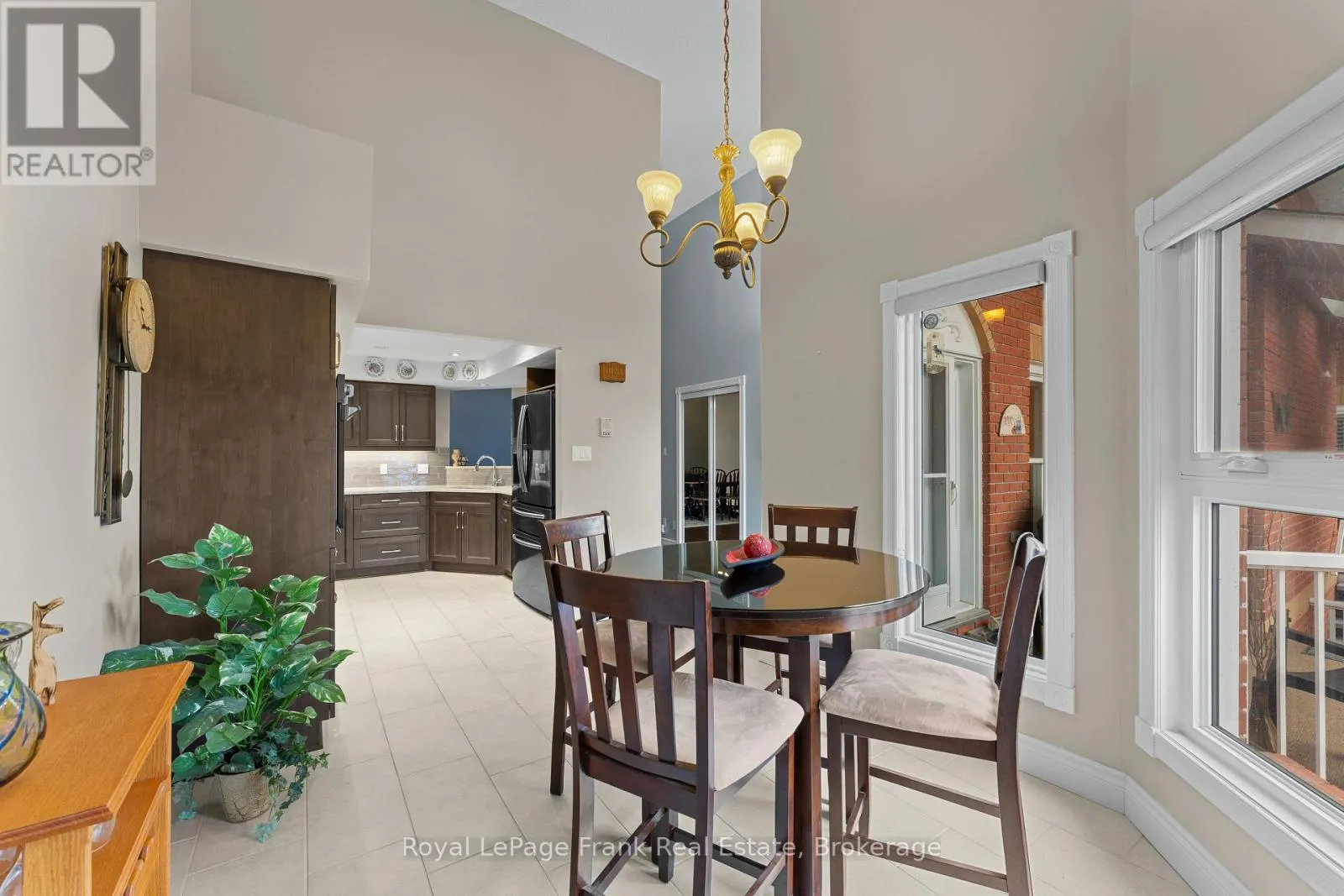403 - 1 SHERWOOD STREET #403