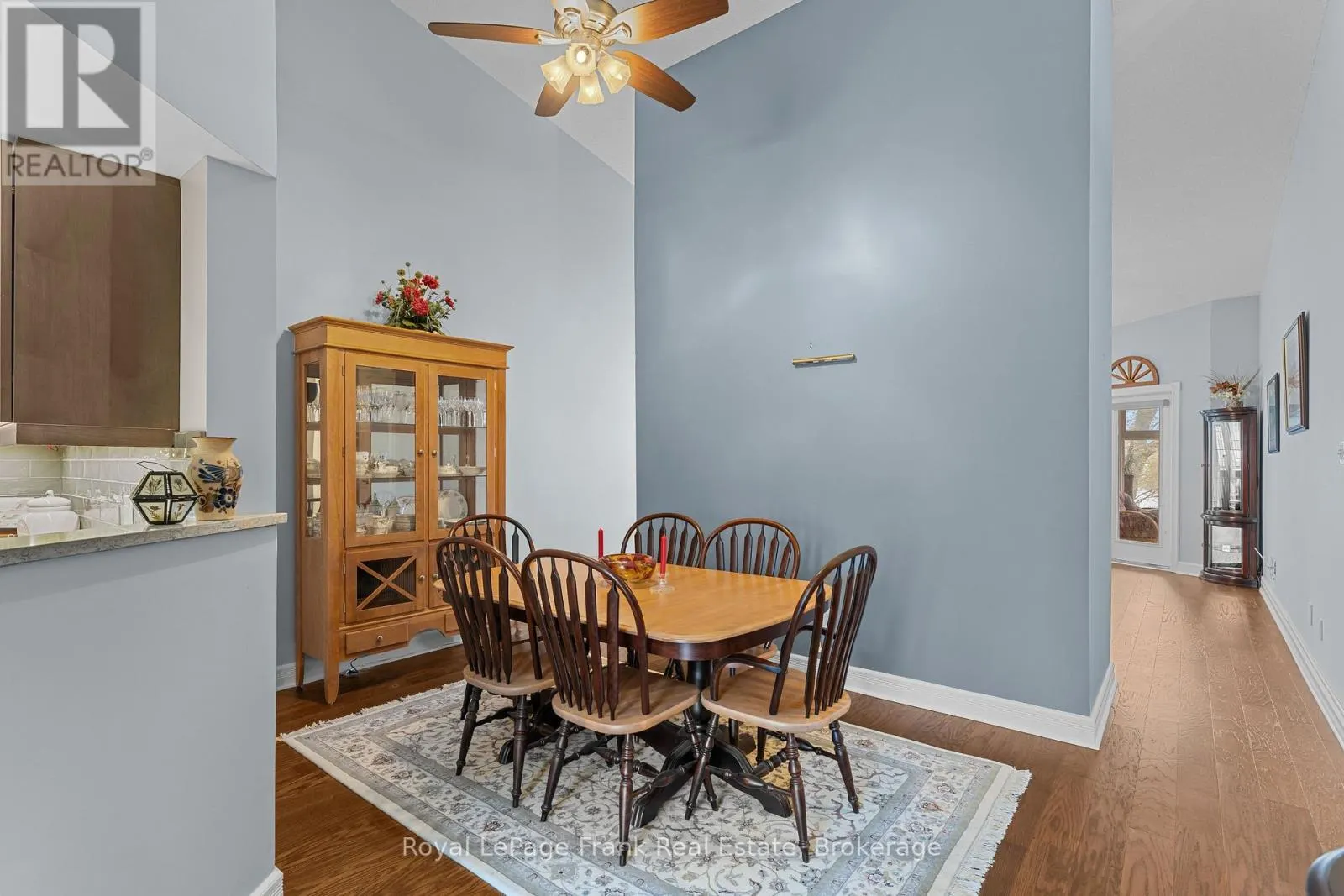 403 - 1 SHERWOOD STREET #403