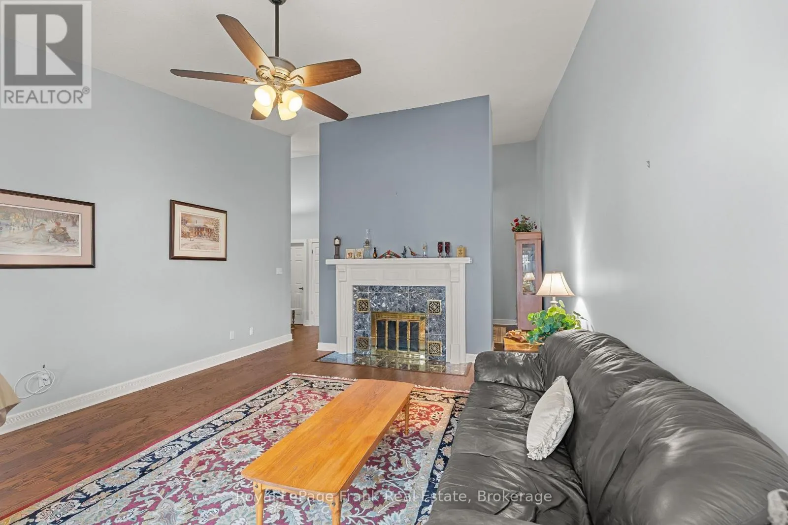 403 - 1 SHERWOOD STREET #403
