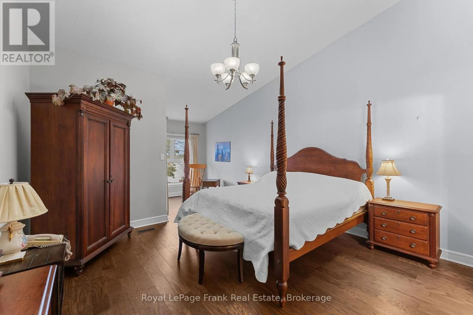 403 - 1 SHERWOOD STREET #403