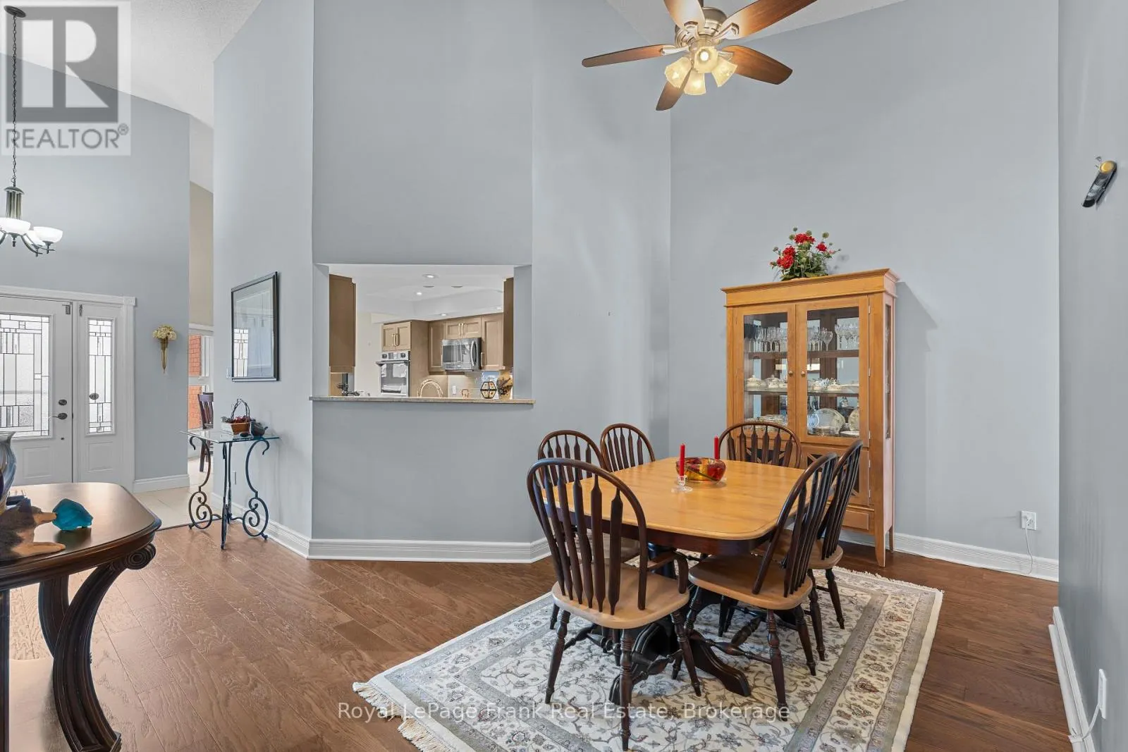 403 - 1 SHERWOOD STREET #403