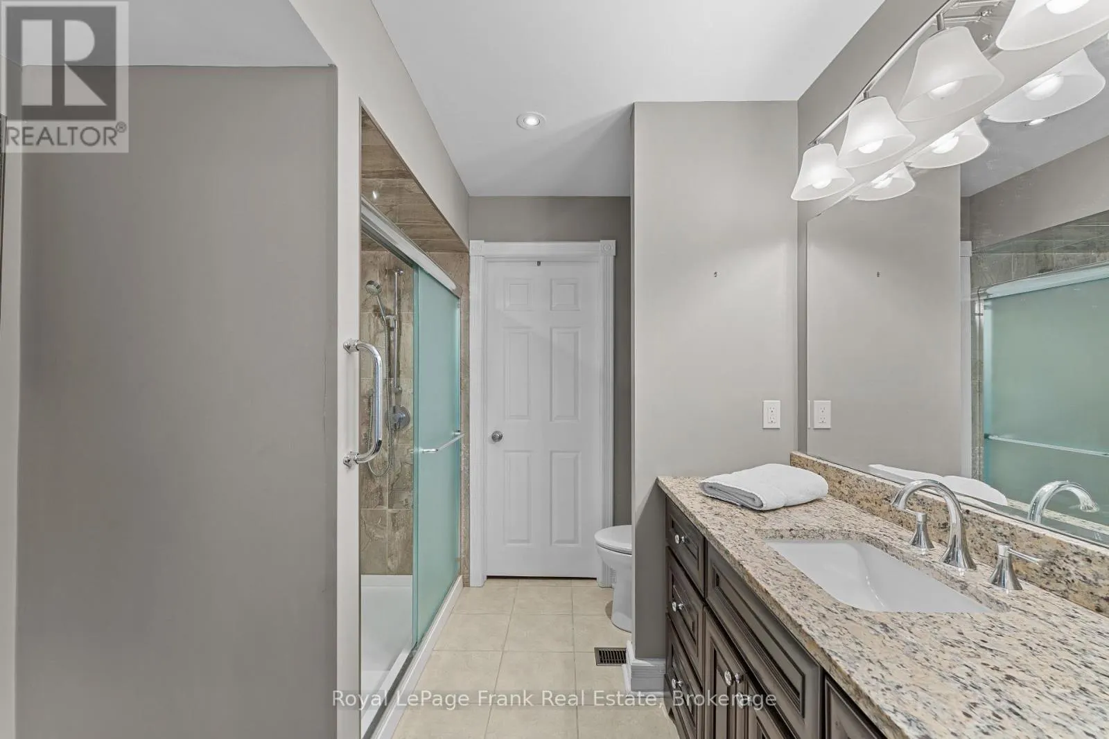 403 - 1 SHERWOOD STREET #403