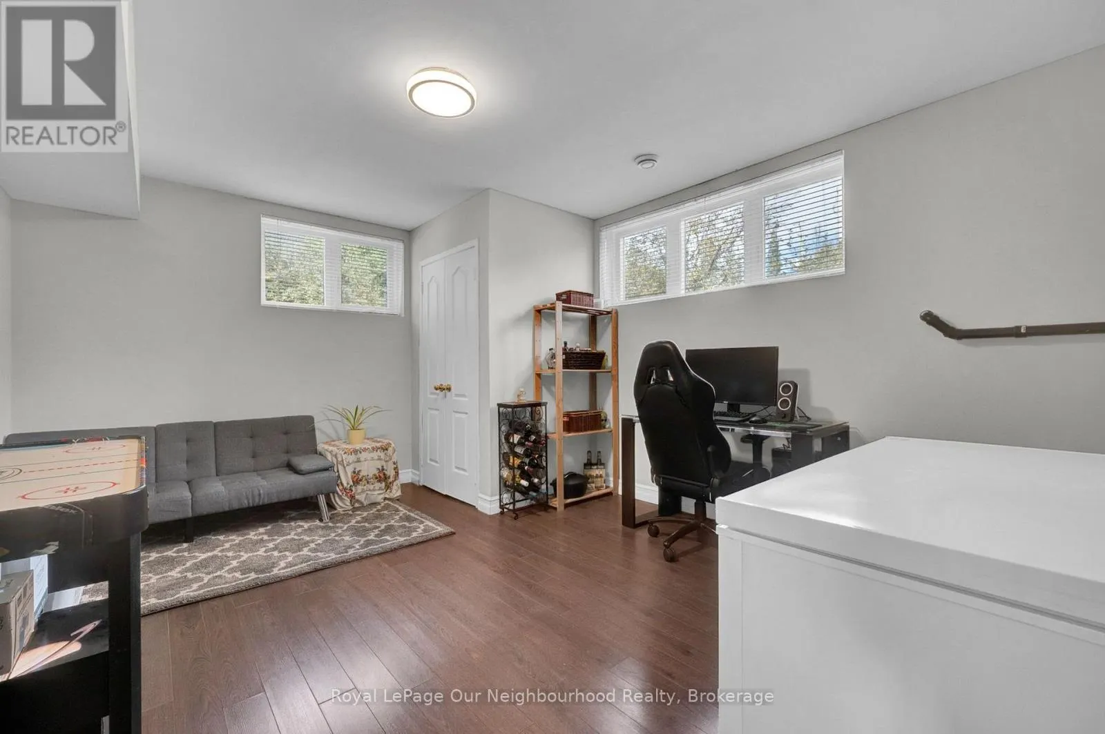 78 PONTYPOOL ROAD