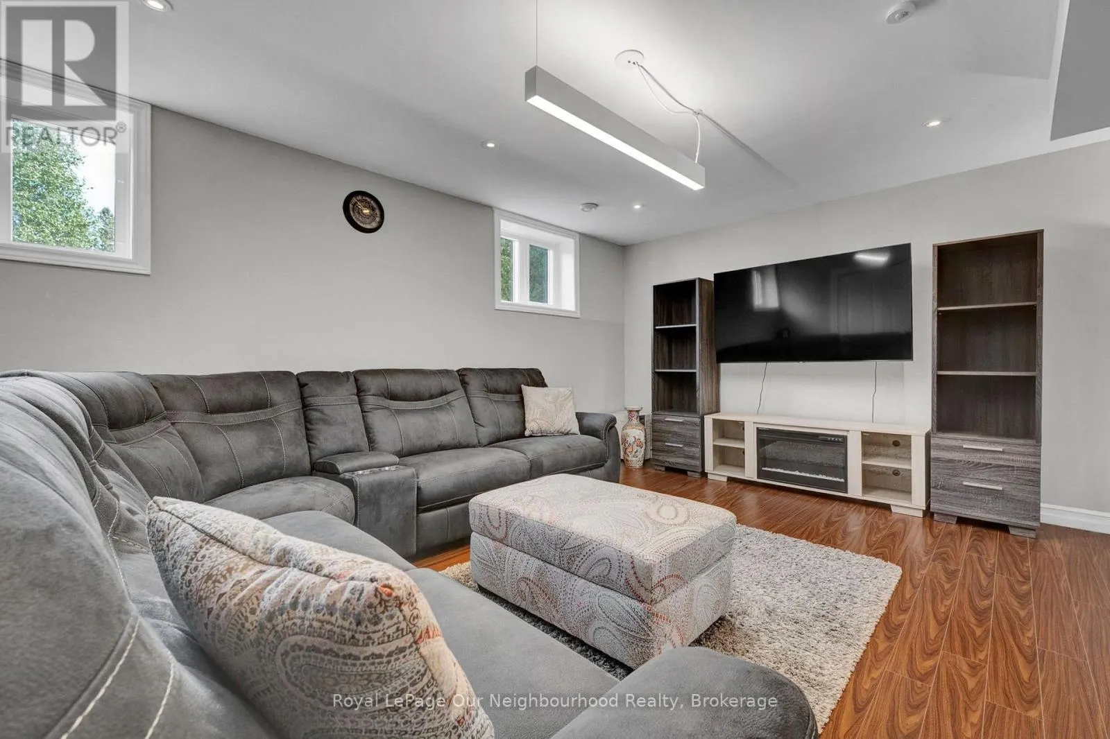 78 PONTYPOOL ROAD