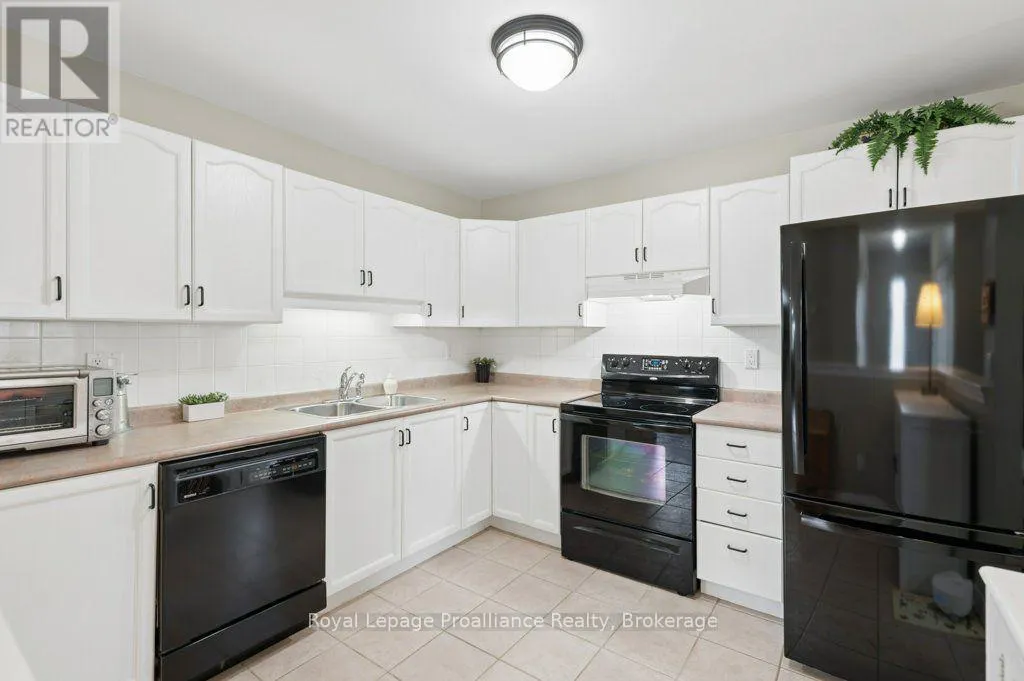 20 - 351 CANNIFTON ROAD N #20