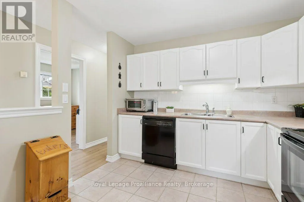 20 - 351 CANNIFTON ROAD N #20