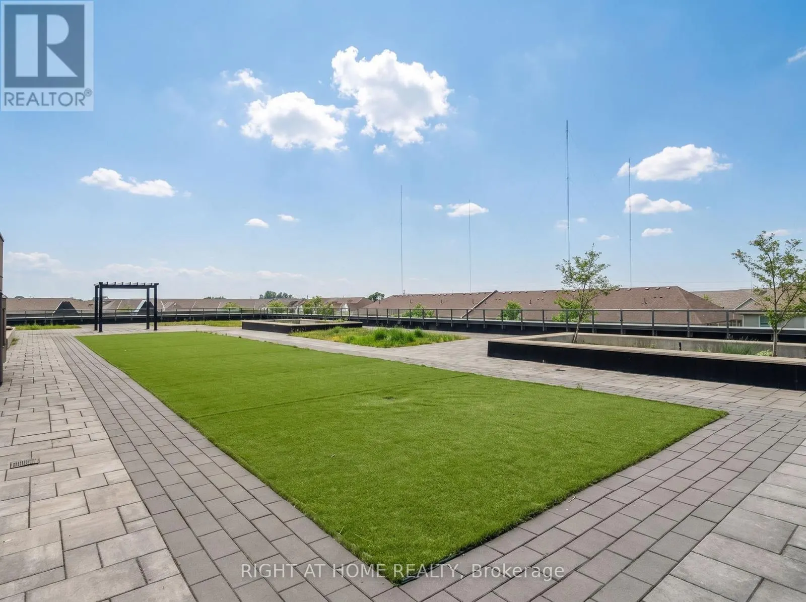 1101 - 550 NORTH SERVICE ROAD