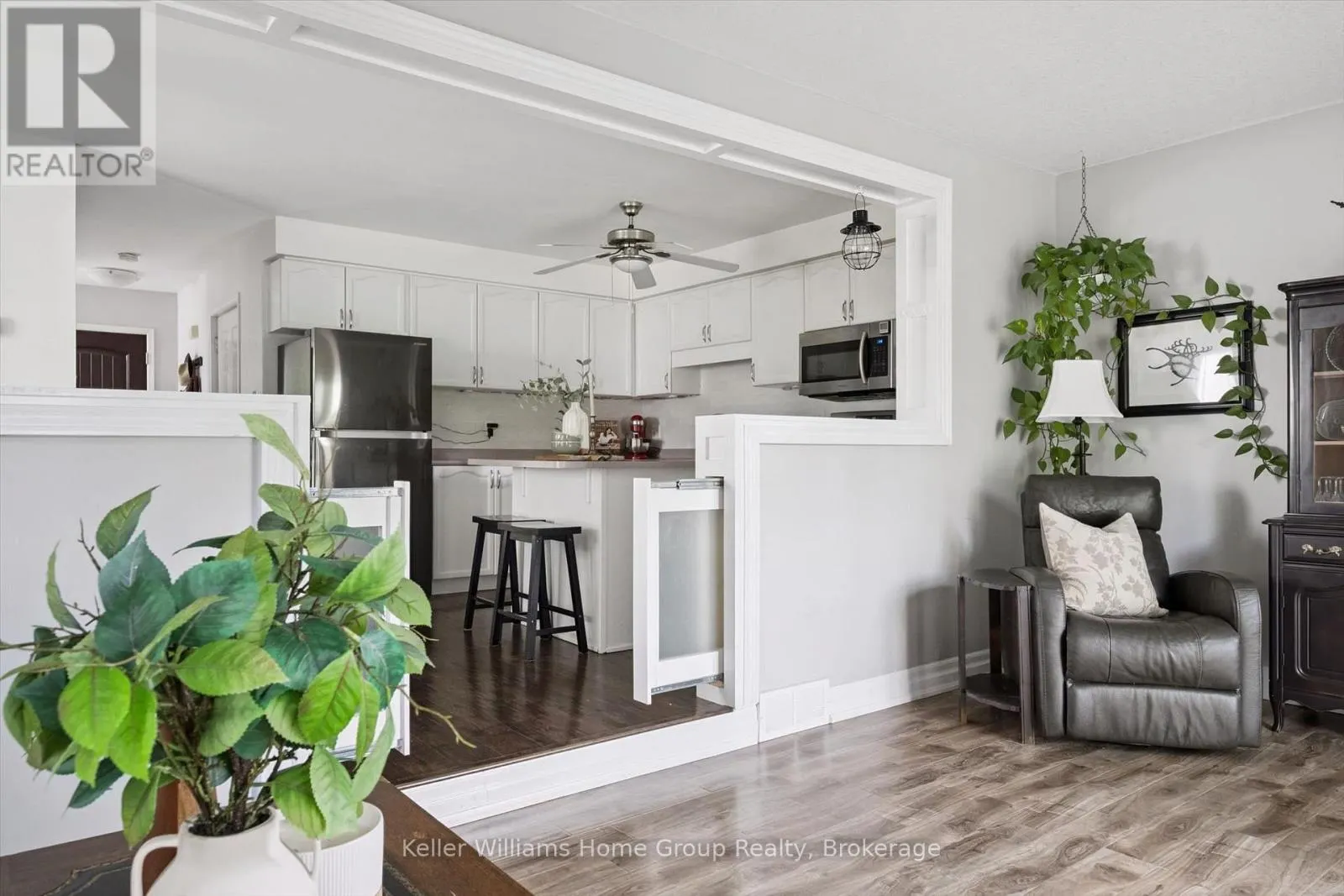 154 SHADOW WOOD COURT