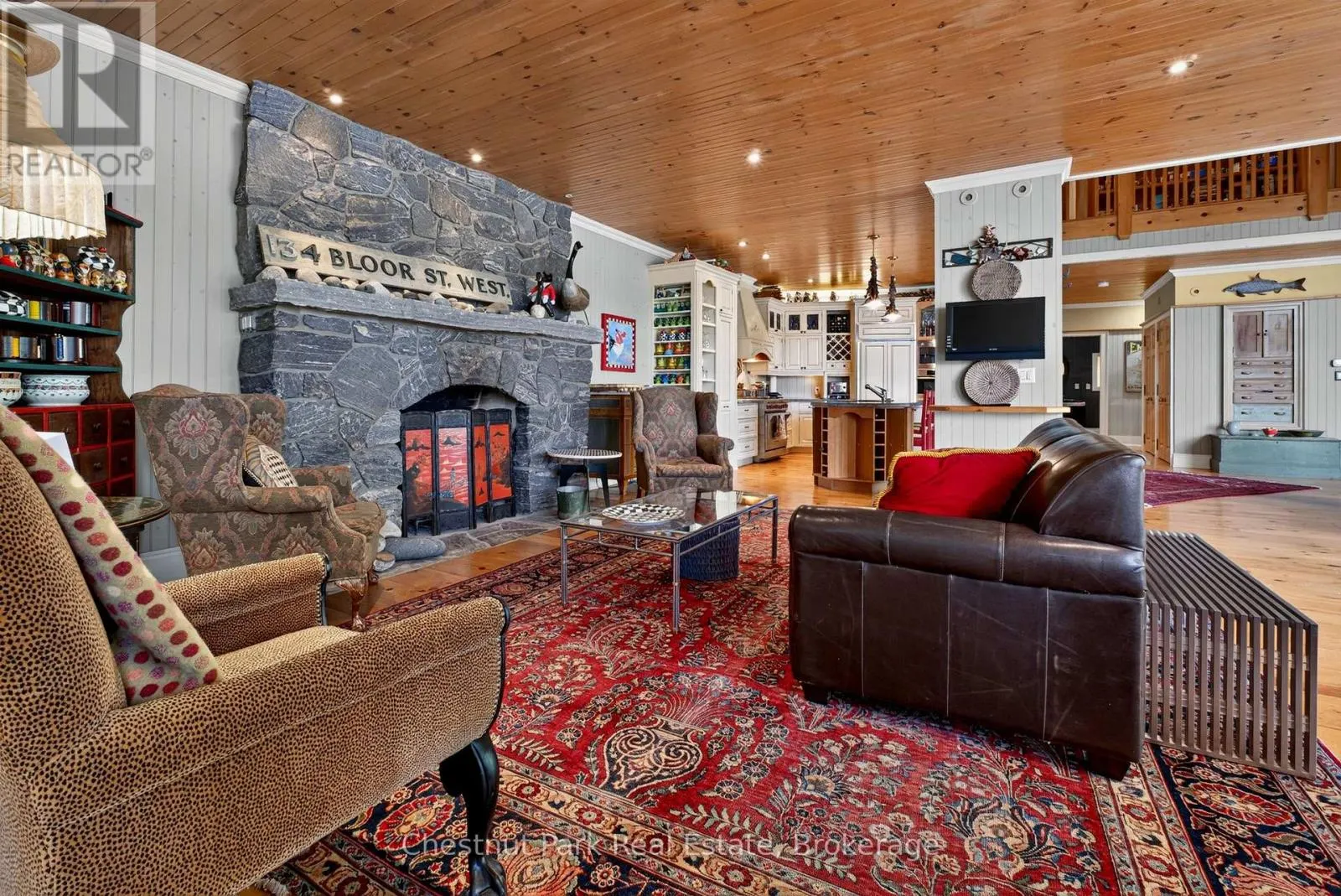 1018 PINE RIDGE ROAD