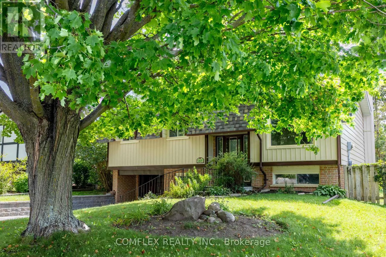 2651 MARSDALE DRIVE