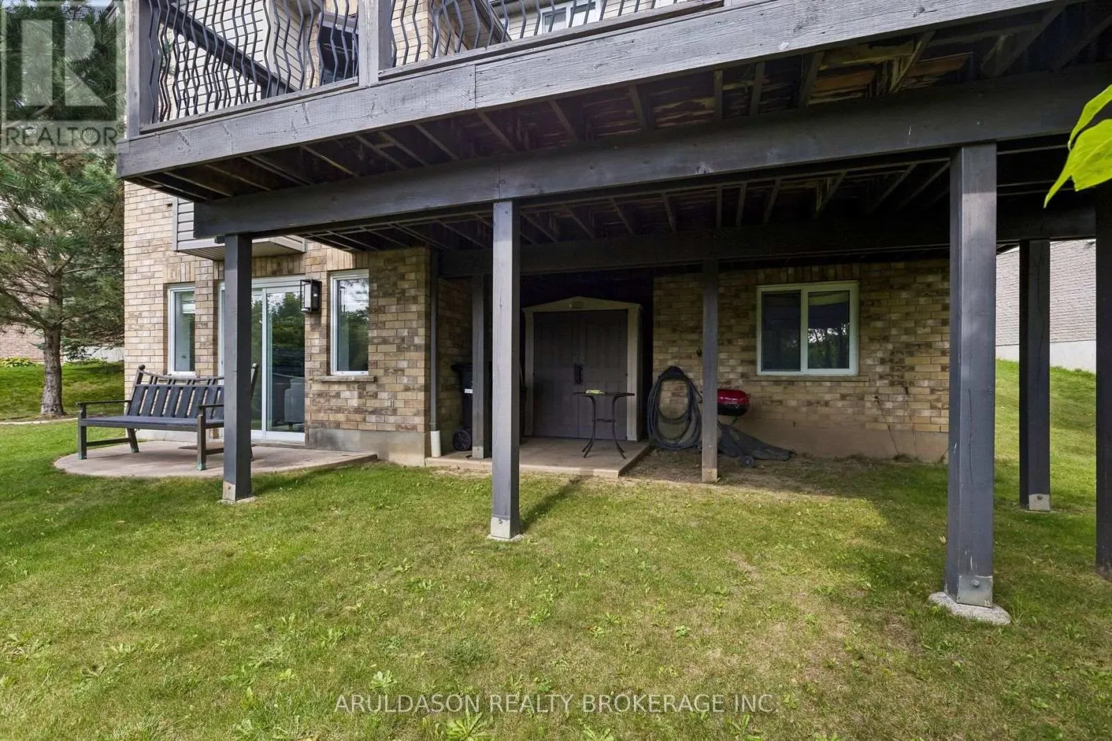 827 GREY ALDER COURT