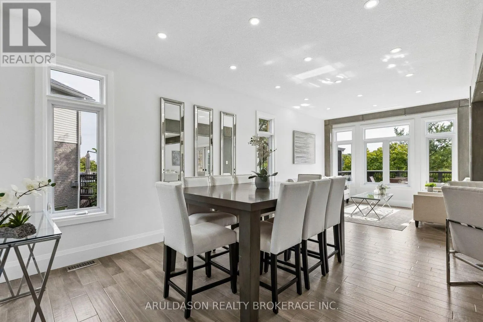827 GREY ALDER COURT