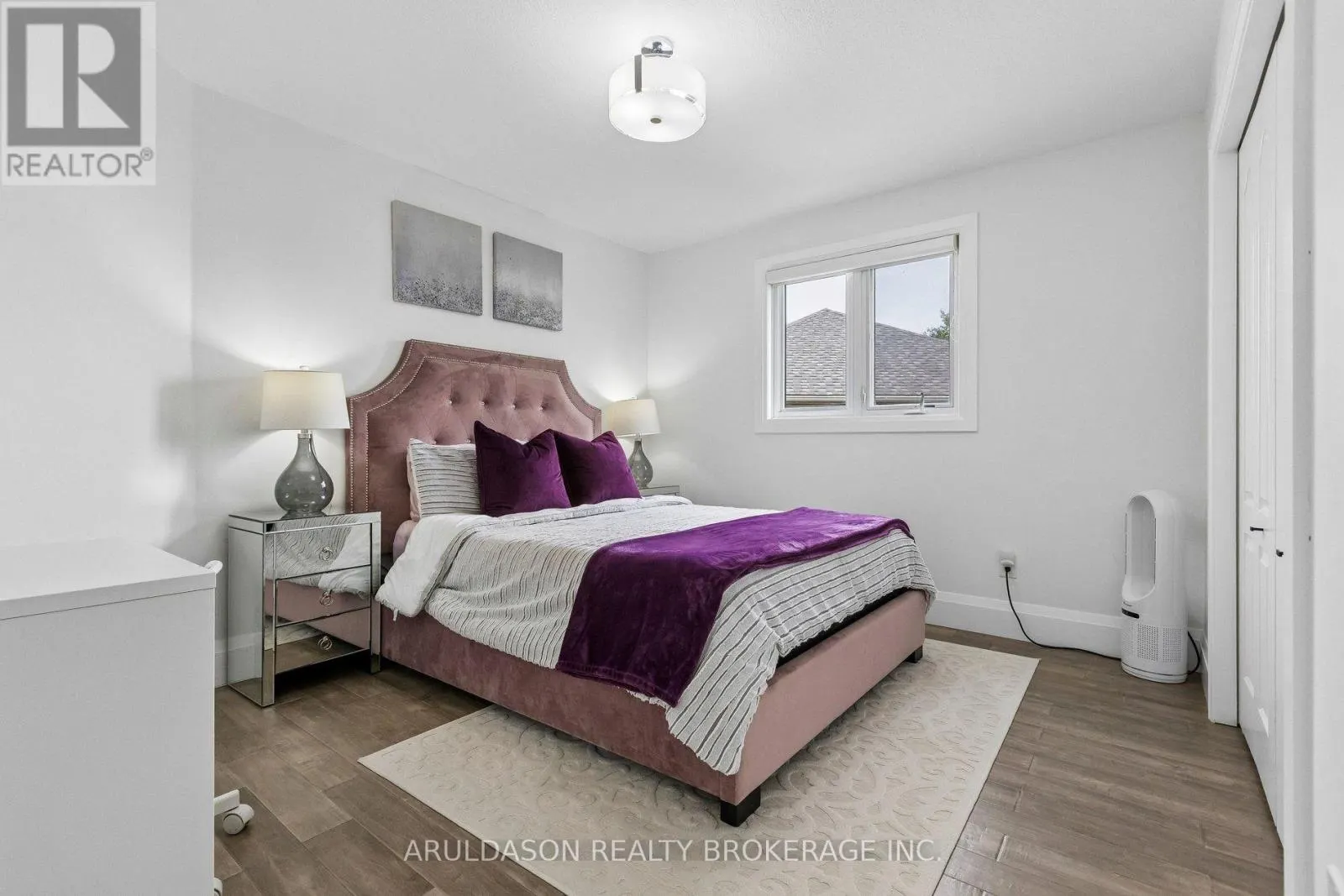827 GREY ALDER COURT